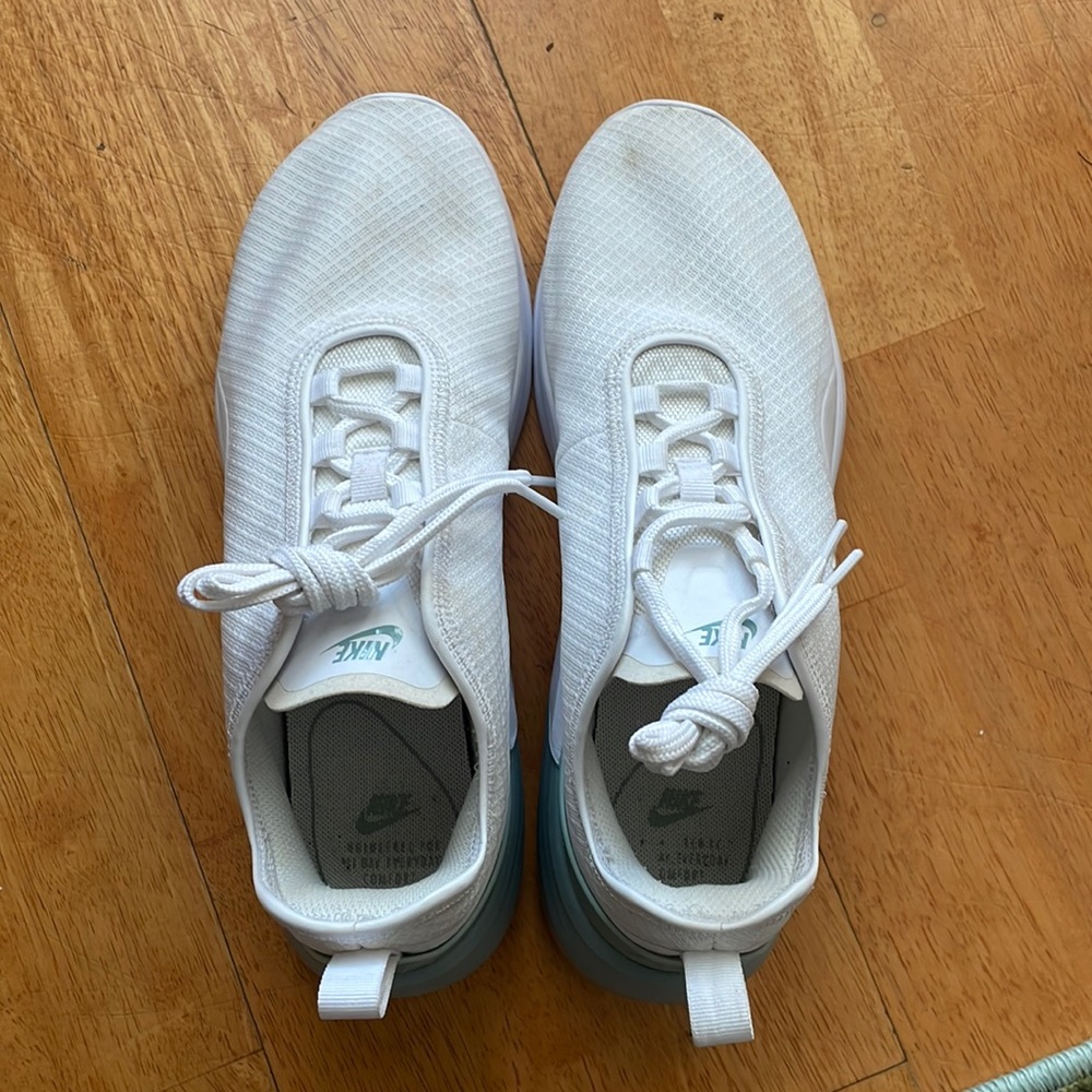 Nike tennis shoes